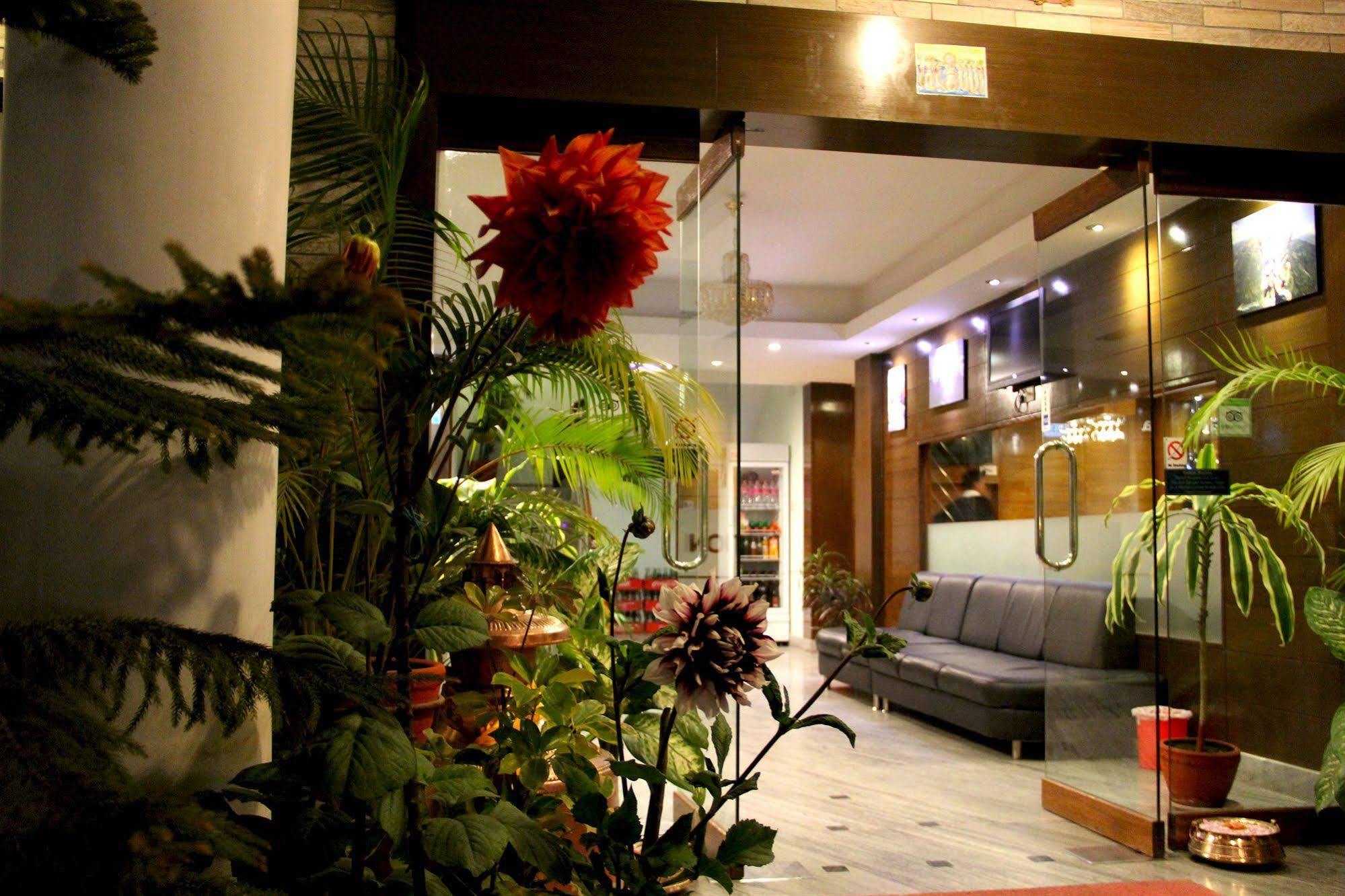 Hotel Tara Ποκάρα Εξωτερικό φωτογραφία