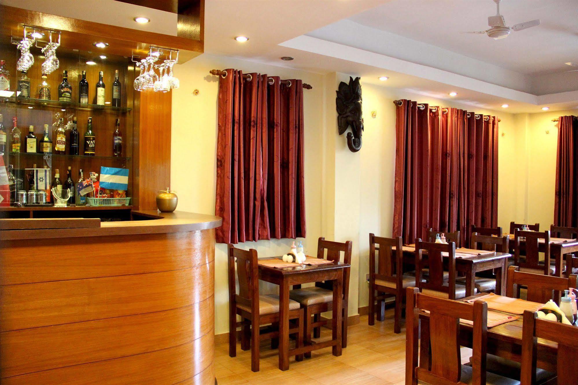 Hotel Tara Ποκάρα Εξωτερικό φωτογραφία