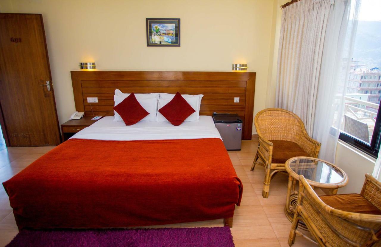 Hotel Tara Ποκάρα Εξωτερικό φωτογραφία