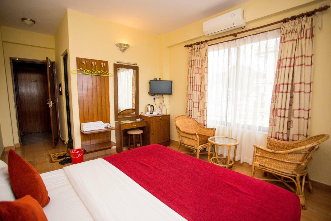 Hotel Tara Ποκάρα Εξωτερικό φωτογραφία