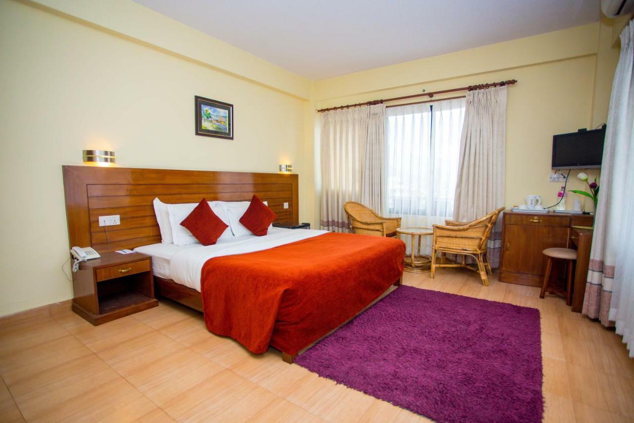 Hotel Tara Ποκάρα Εξωτερικό φωτογραφία