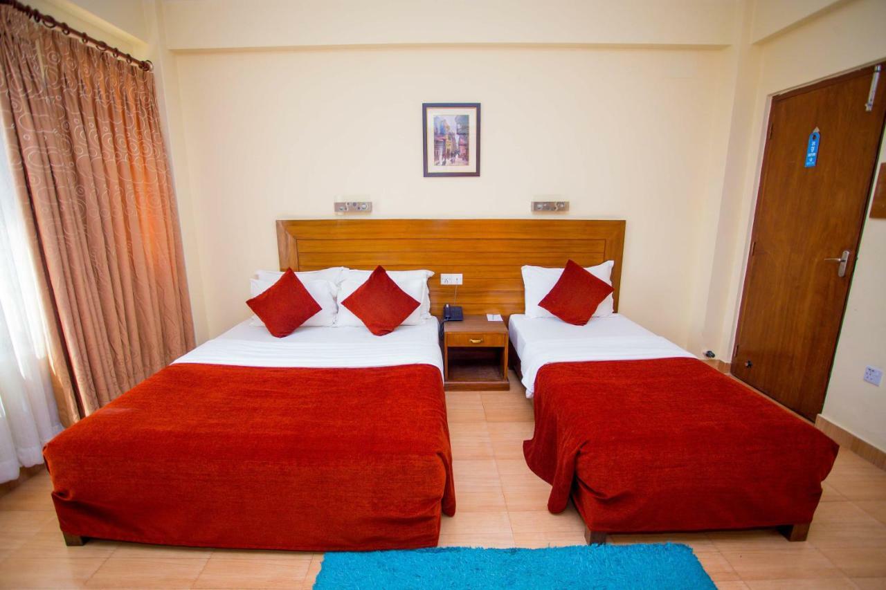 Hotel Tara Ποκάρα Εξωτερικό φωτογραφία