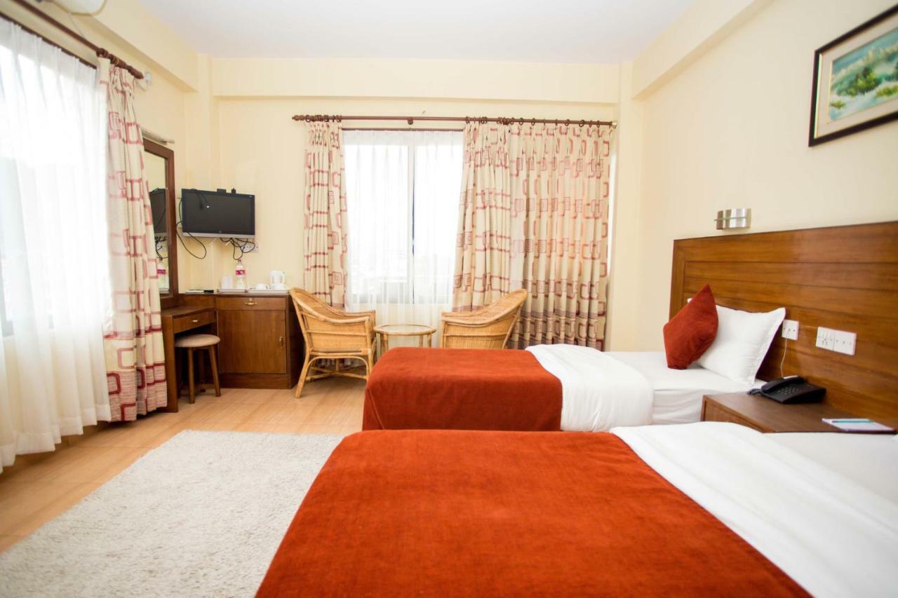 Hotel Tara Ποκάρα Εξωτερικό φωτογραφία