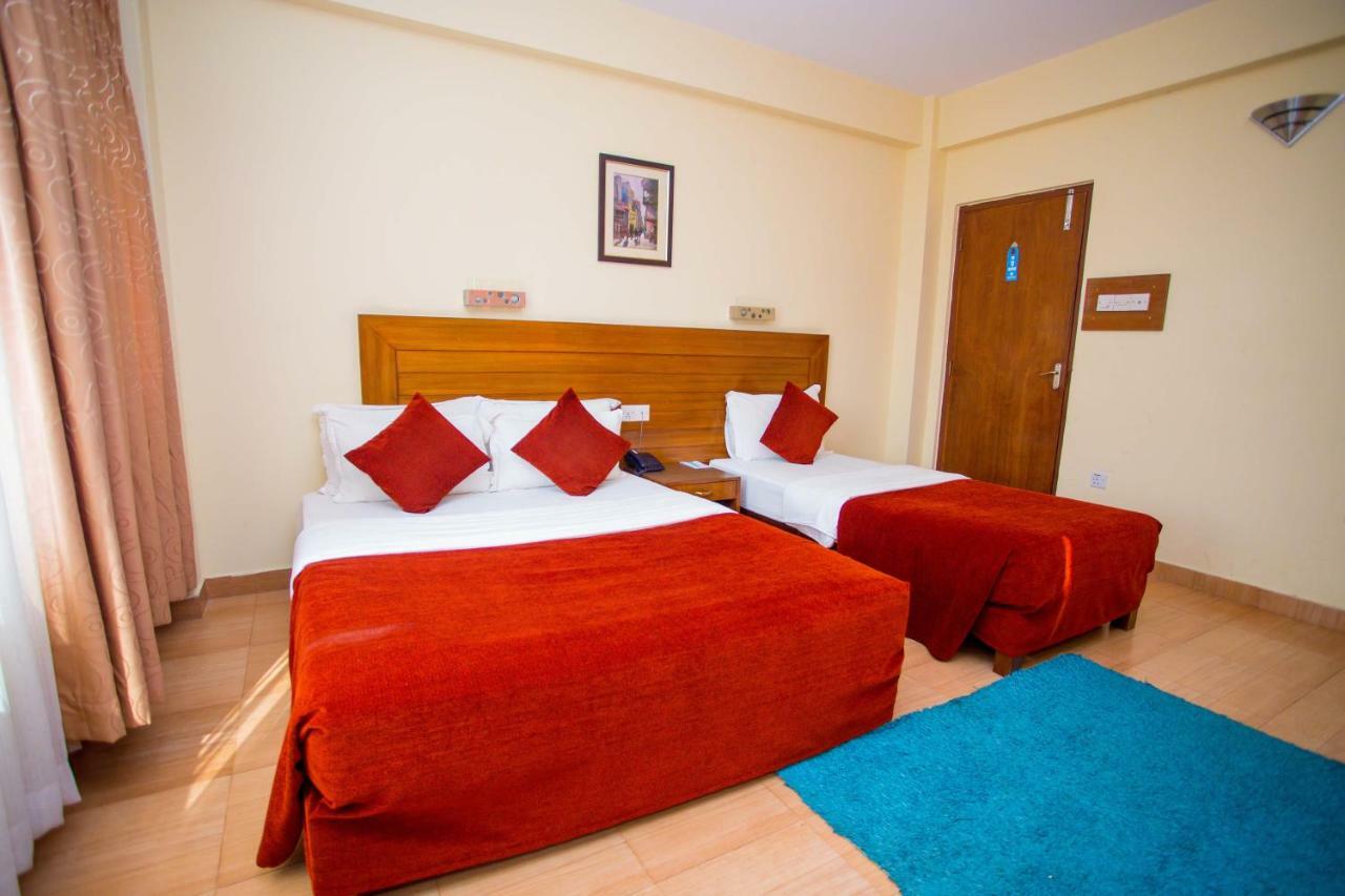 Hotel Tara Ποκάρα Εξωτερικό φωτογραφία