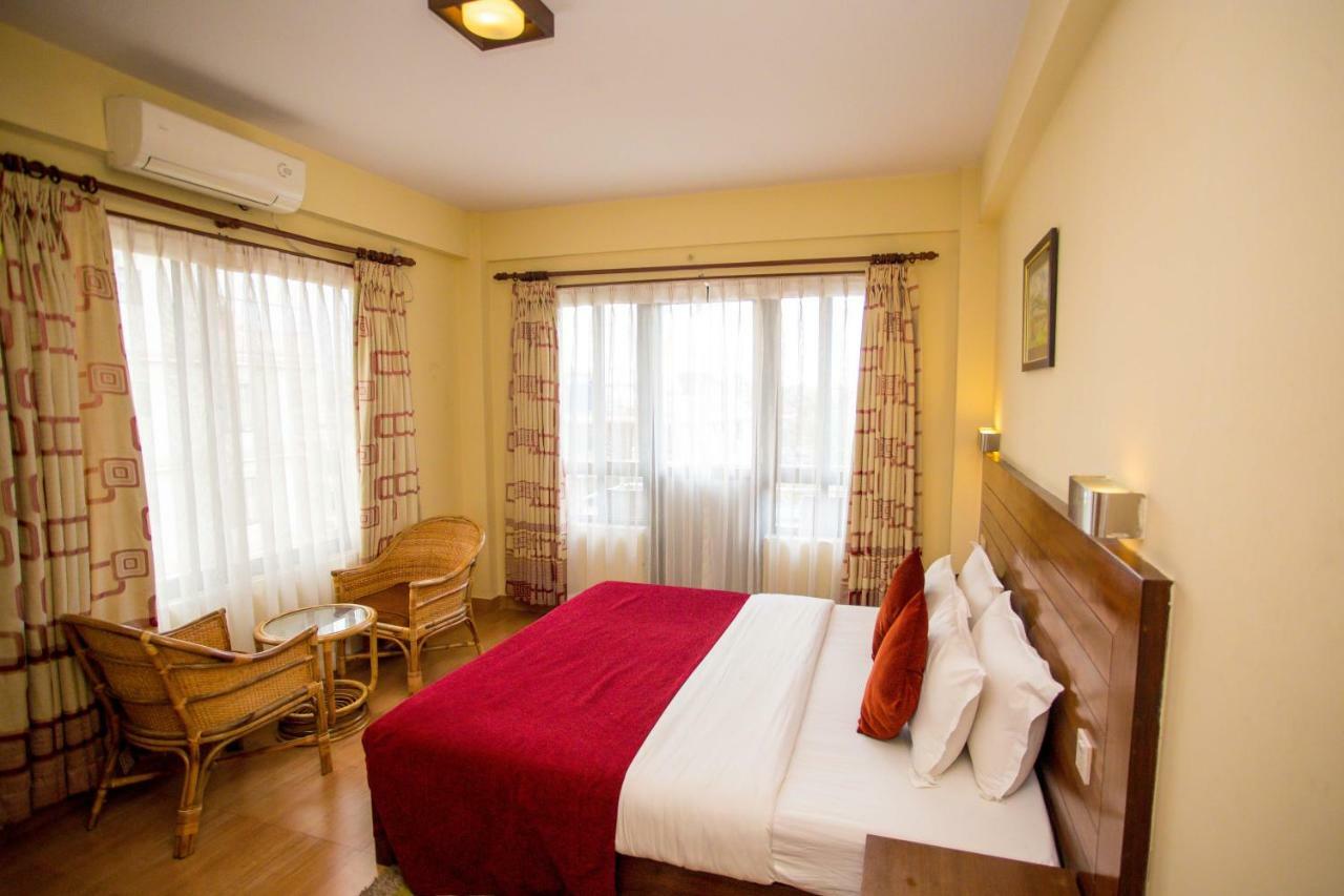 Hotel Tara Ποκάρα Εξωτερικό φωτογραφία